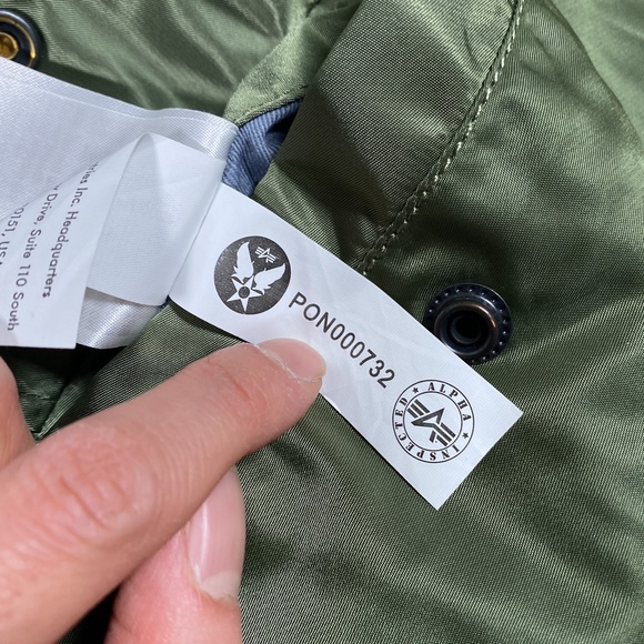 Alpha Industries MA-1 Reversible Bomber Jacket Satin Army Green Womens Medium - Picture 3 of 10